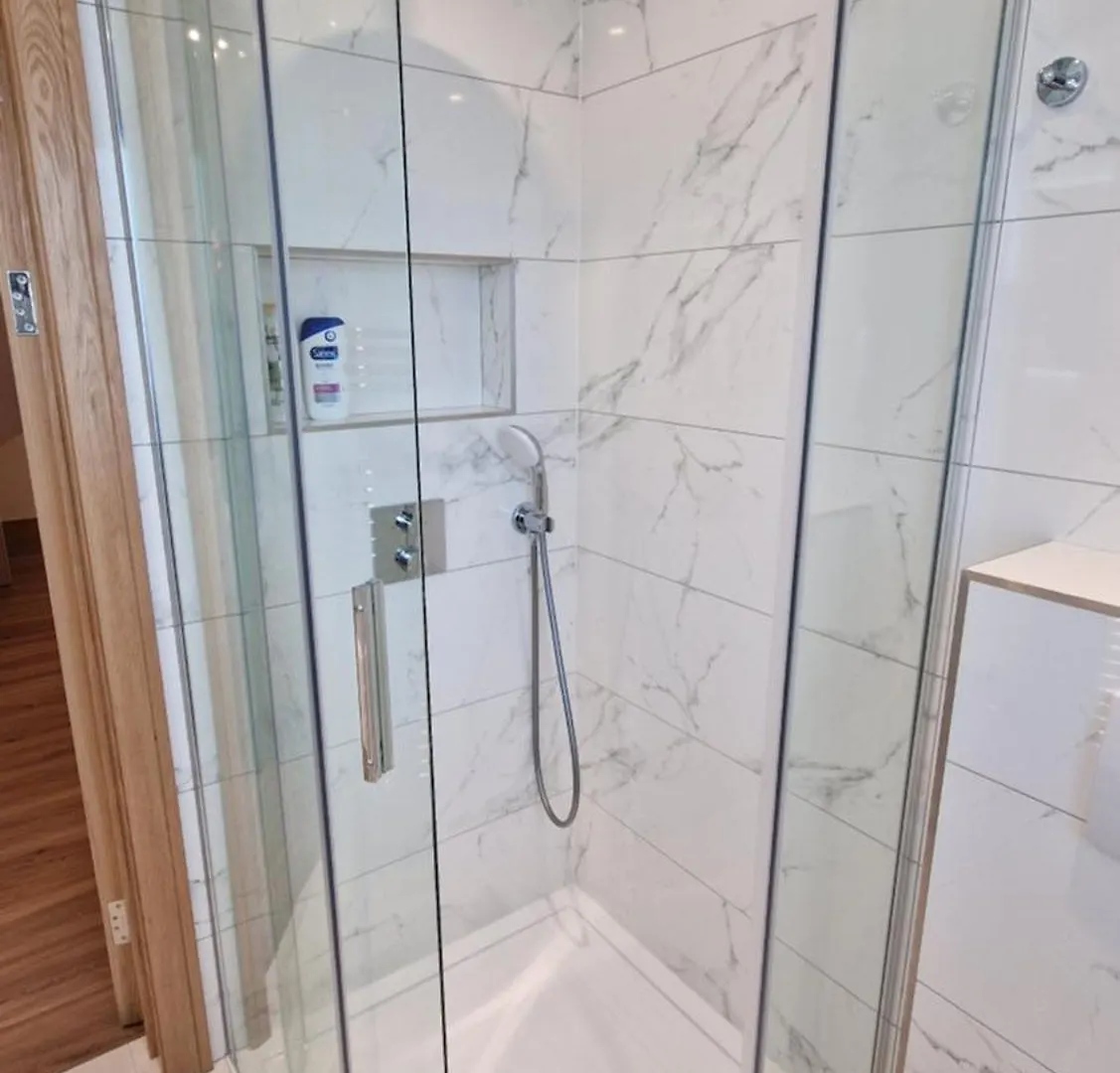 Holiday home Deluxe House Villa Ilford United Kingdom